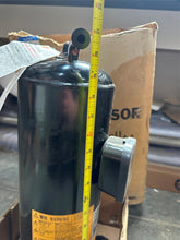 Load image into Gallery viewer, New Mitsubishi R69 215 478 Q9431 Scroll Compressor HNB83FC-U 3PH R410A