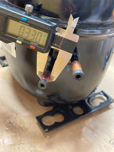 Load image into Gallery viewer, Embraco FF10HBX Samsung SK1A1C-L2W Replacement Compressor R134a 115V 840/3650btu