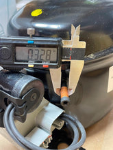 Load image into Gallery viewer, Embraco FF10HBX Samsung SK1A1C-L2W Replacement Compressor R134a 115V 840/3650btu