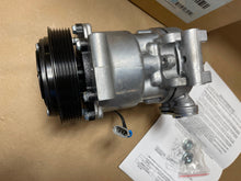 Load image into Gallery viewer, GPD 6511340 A/C Compressor fits 99-00 Escalade